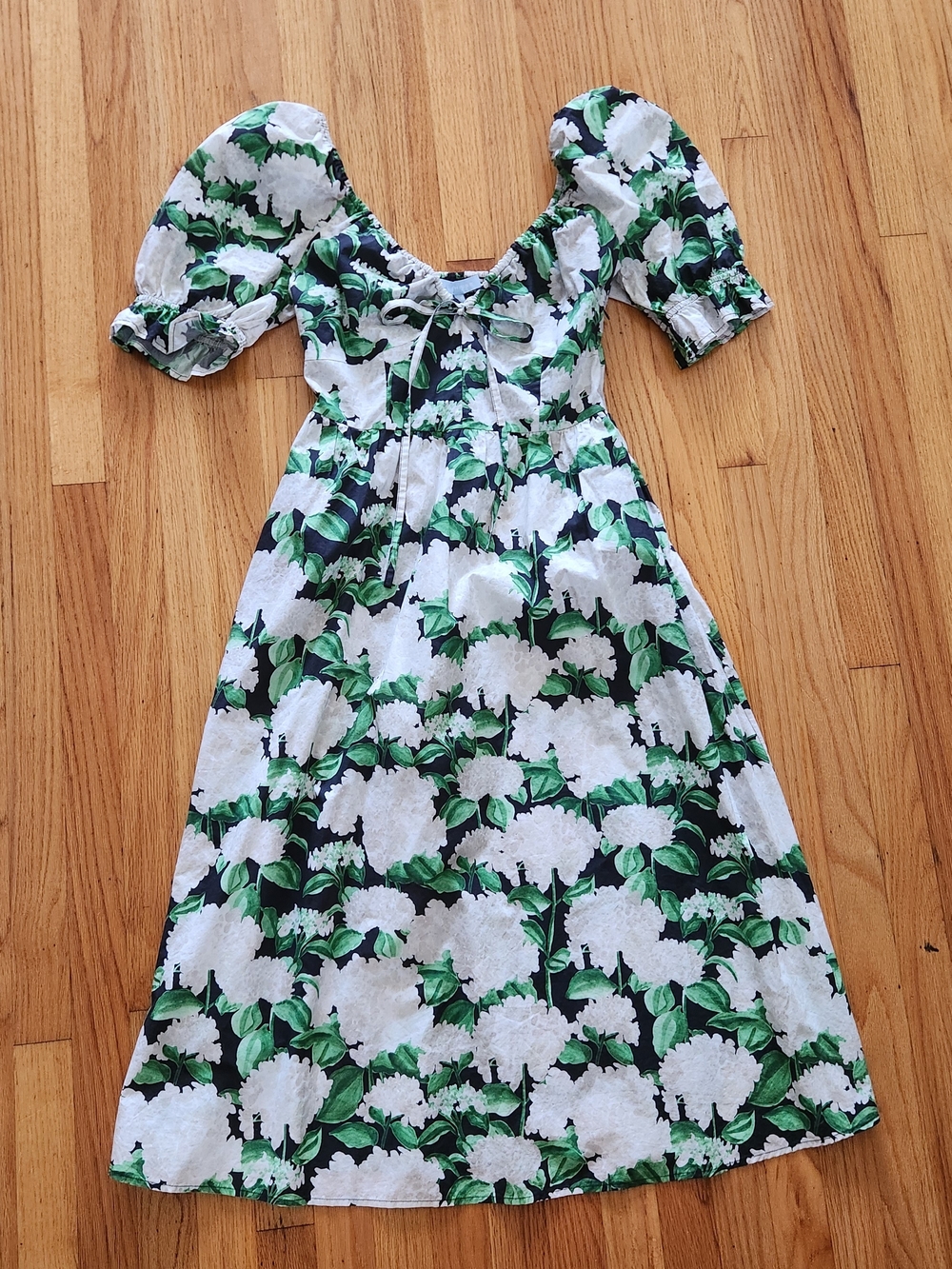 Hill House Ophelia Dress Night Bloom Hydrangea floral pattern M - Picture 2 of 9
